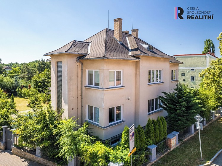 Haus zum Kauf, 420 m² (1 von 27)