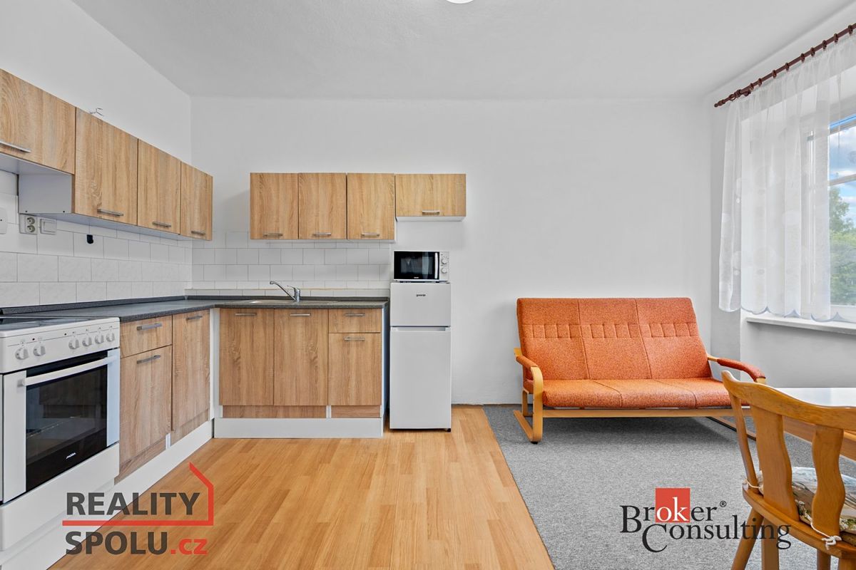 Pronájem bytu 2+kk 67 m² – fotografie 3