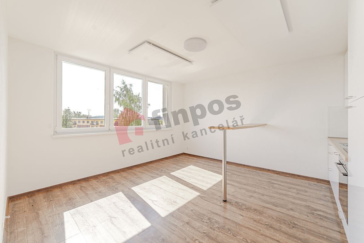 Pronájem bytu 2+kk 61 m² – fotografie 3