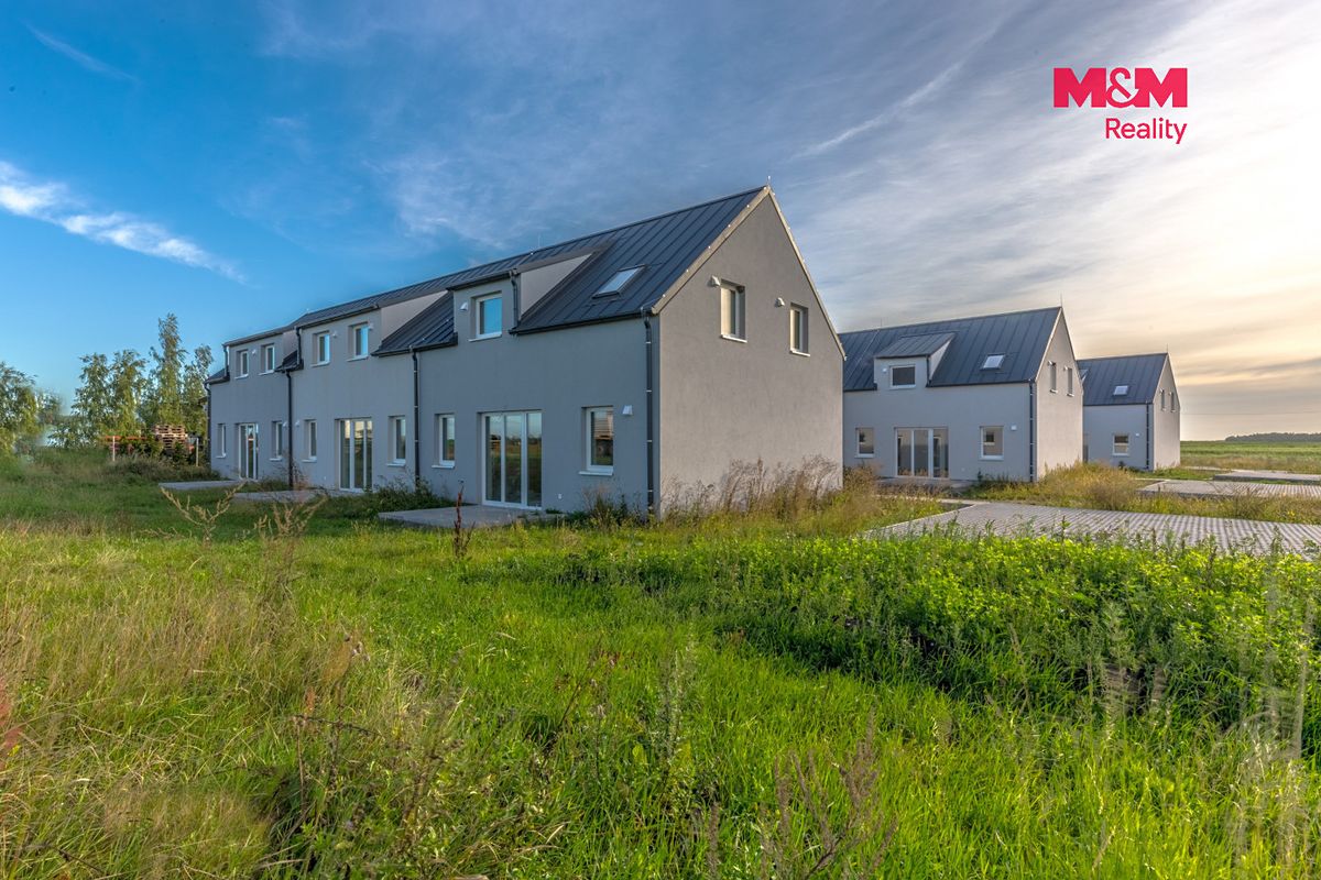Prodej rodinného domu 102 m², pozemek 344 m² – fotografie 3