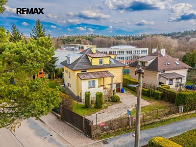 Prodej  vícegeneračního domu 227 m², pozemek 695 m²