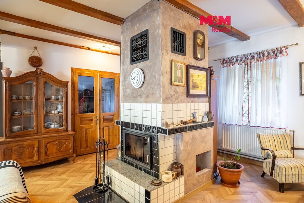 Prodej rodinného domu 550 m², pozemek 709 m²