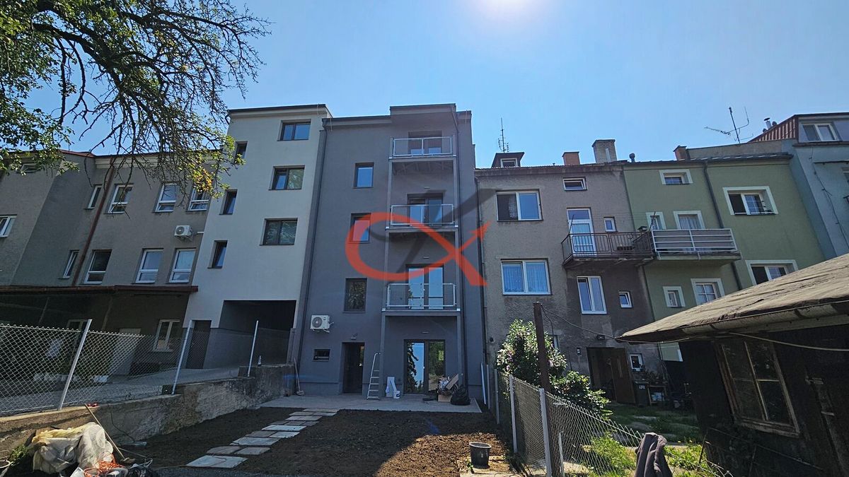 Pronájem bytu atypický 76 m² – fotografie 2
