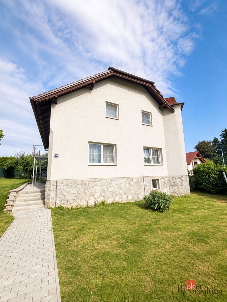 Pronájem rodinného domu 96 m², pozemek 155 m² – fotografie 2