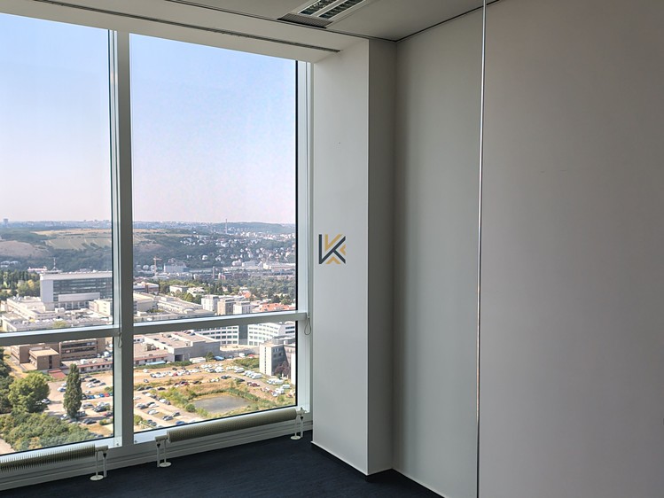Комерційне приміщення в оренду, 142 м² (11 з 13)