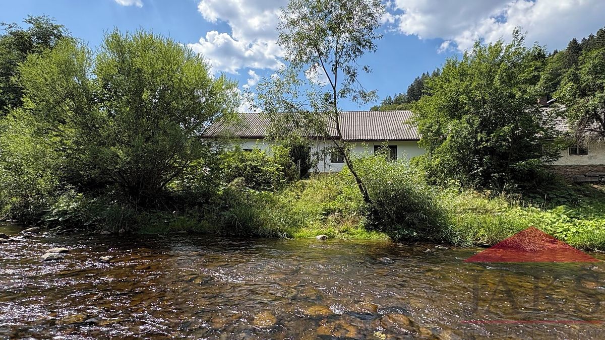 Prodej rodinného domu 95 m², pozemek 653 m² – fotografie 2