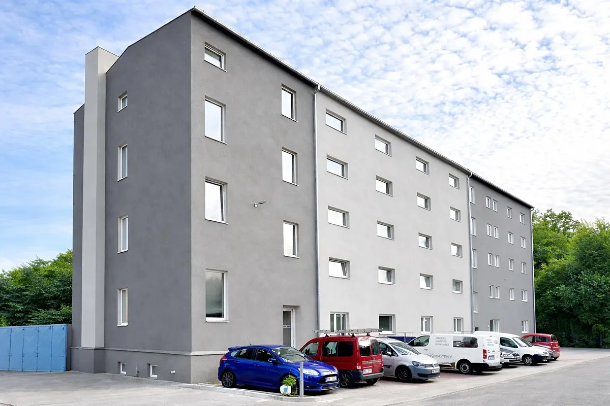 Pronájem skladového prostoru 97 m²