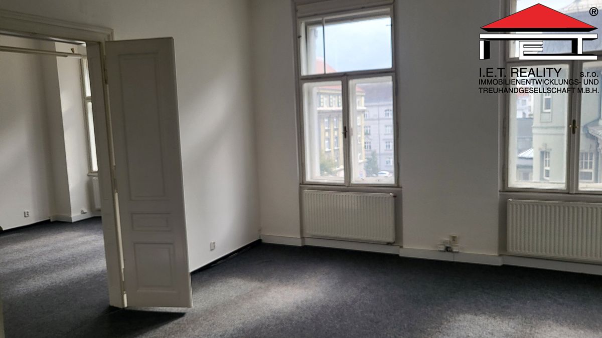 Pronájem kanceláře 185 m² – fotografie 4