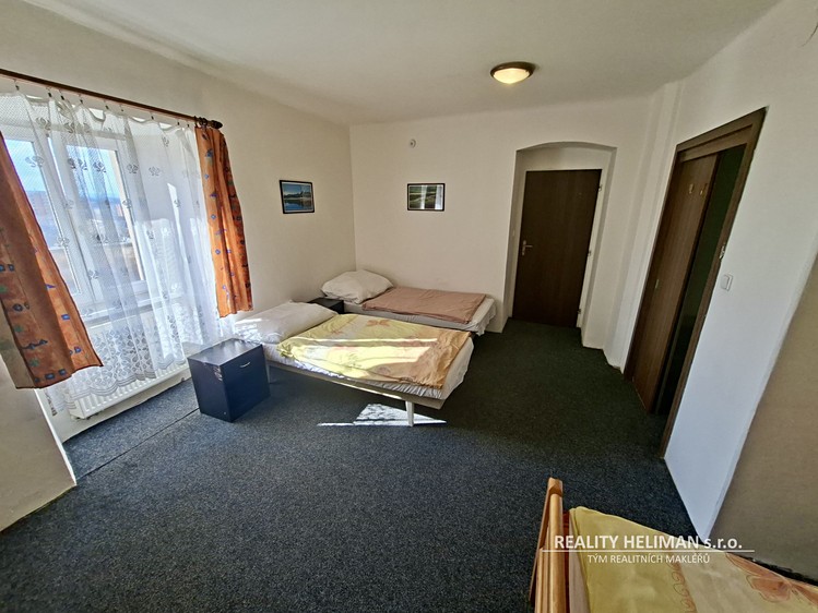 Будинок на продаж, 878 м² (5 з 26)