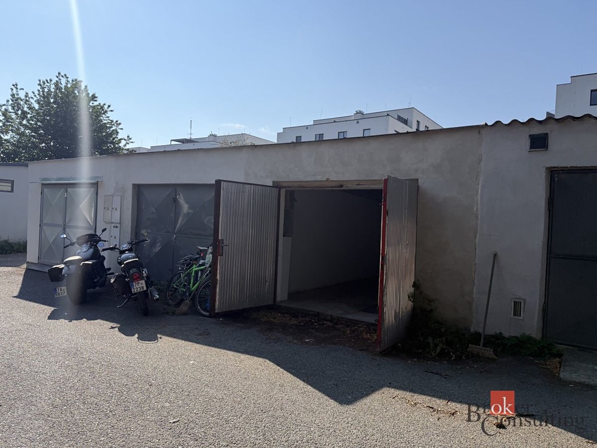 Prodej garáže 17 m²