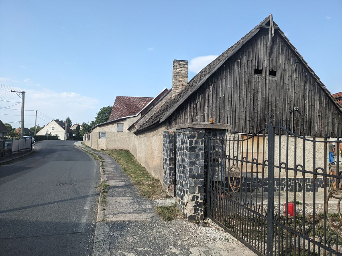 Prodej vícegeneračního domu 470 m², pozemek 718 m² – fotografie 4