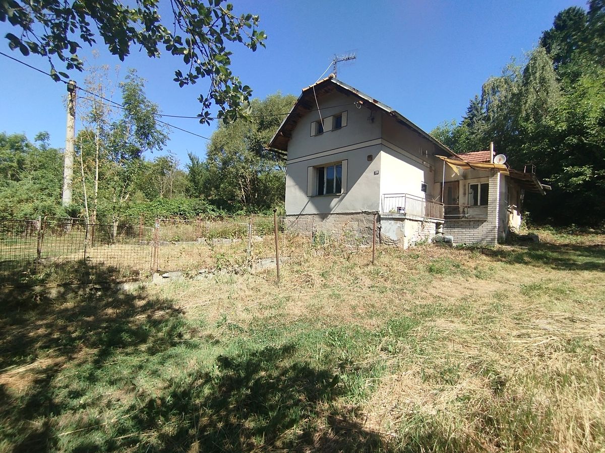 Prodej rodinného domu 90 m², pozemek 411 m² – fotografie 2