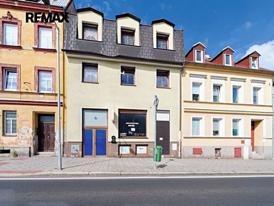 Haus zum Kauf, 332 m² (2 von 19)