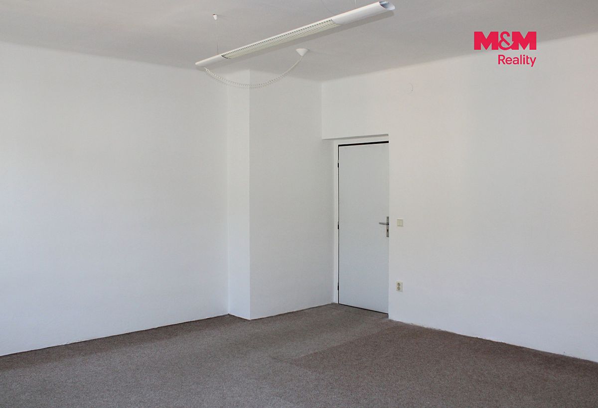 Pronájem kanceláře 27 m² – fotografie 4