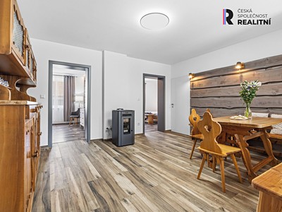 Prodej  rodinného domu 195 m², pozemek 2 903 m²