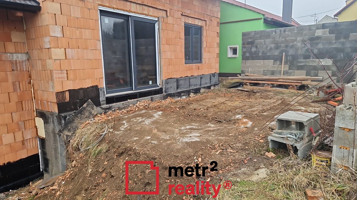 Prodej rodinného domu 174 m², pozemek 298 m² – fotografie 4