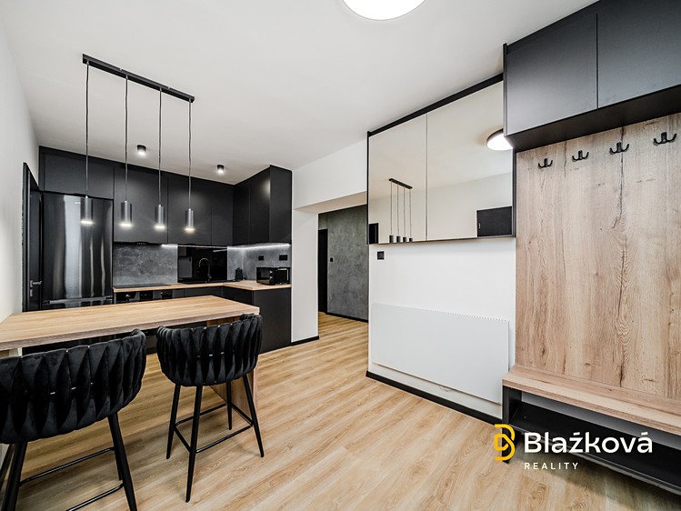 Wohnung 3+1 zur Miete, 78 m² (2 von 12)