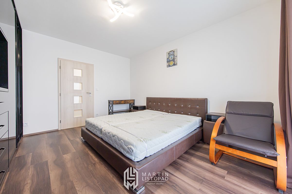 Pronájem bytu 3+kk 89 m² – fotografie 3