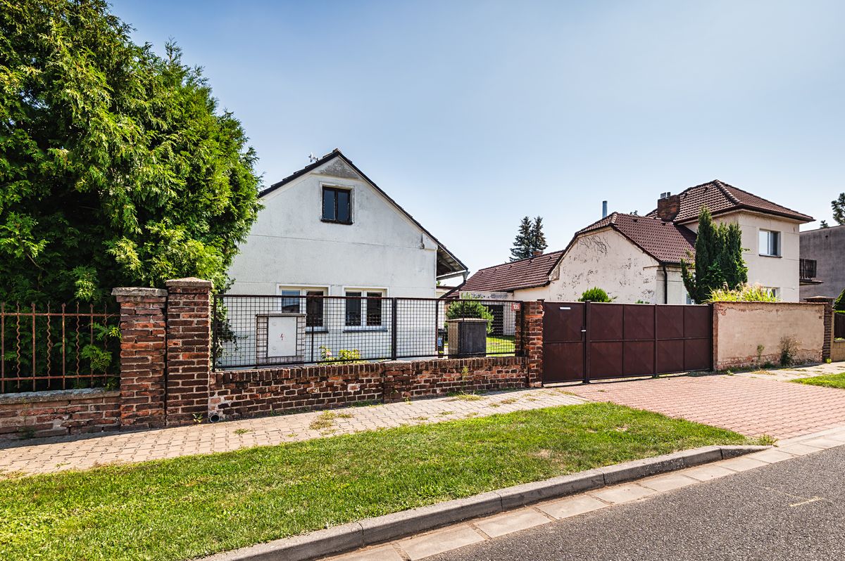 Prodej rodinného domu 95 m², pozemek 556 m² – fotografie 2