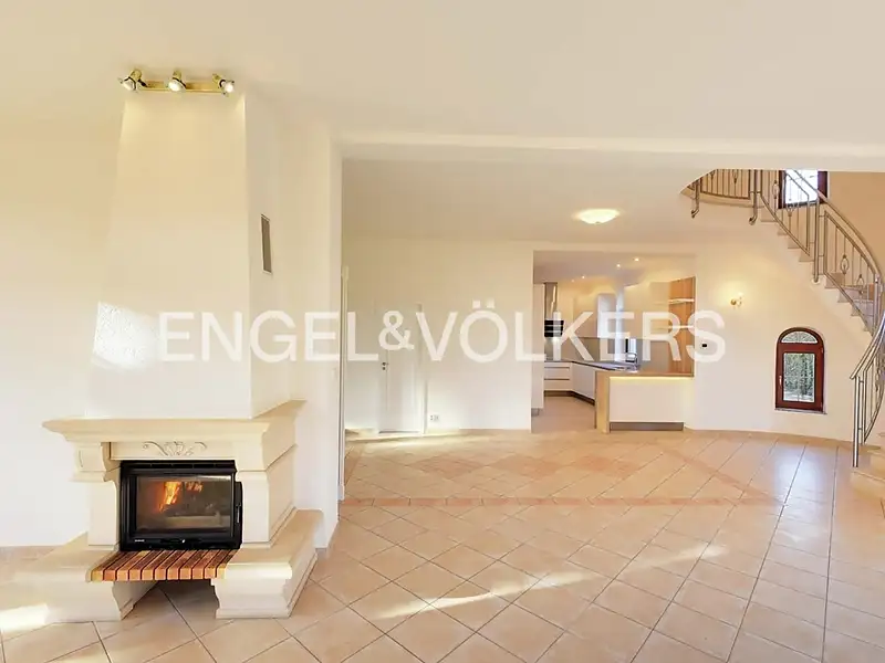 Pronájem vily 243 m², pozemek 718 m², Praha – náhled fotky 2