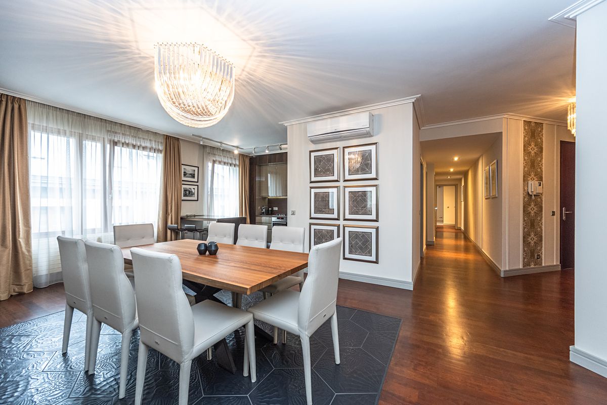 Pronájem bytu 5+kk 193 m² – fotografie 5