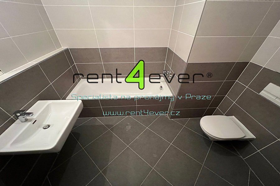 Pronájem bytu 2+kk 46 m² – fotografie 2
