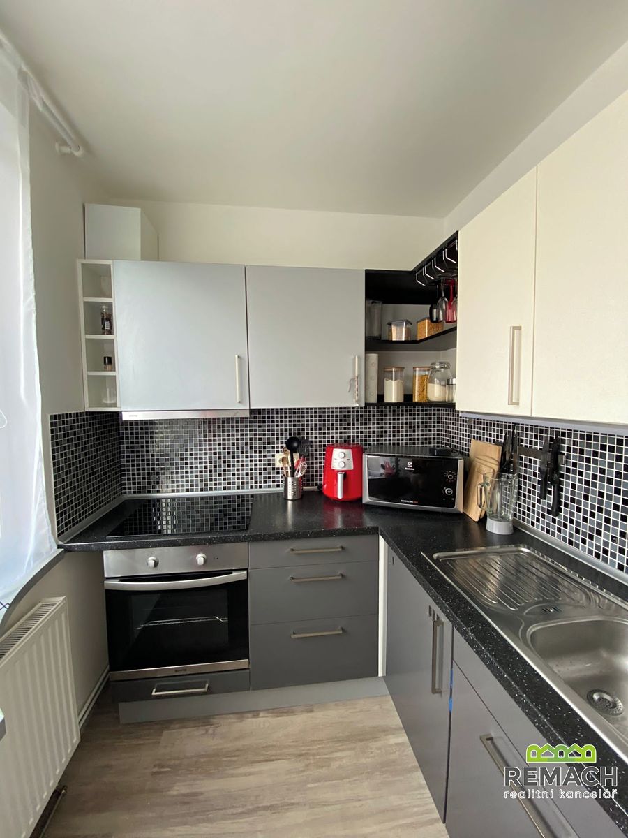 Pronájem bytu 2+1 56 m² – fotografie 2