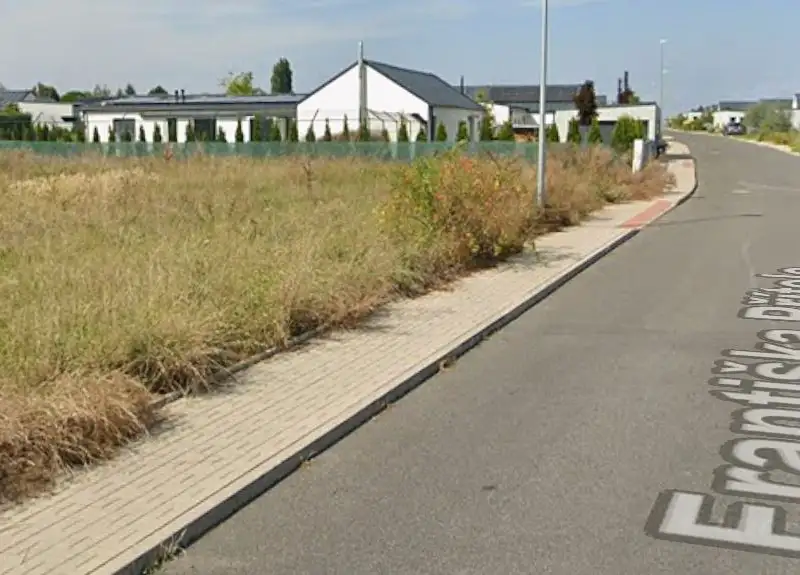 Prodej stavebního pozemku 861 m², Nymburk – náhled fotky 1