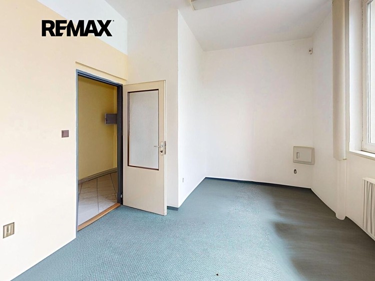 Комерційне приміщення в оренду, 186 м² (21 з 26)