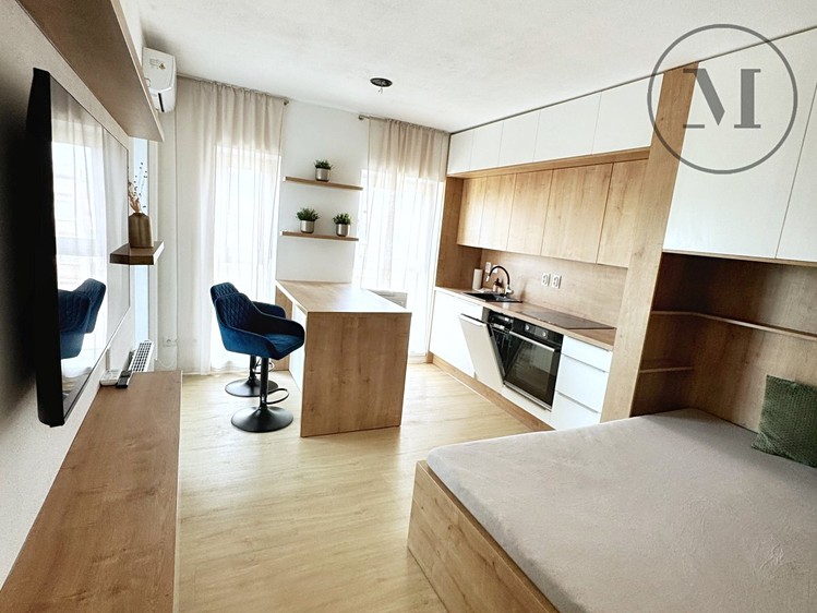 Wohnung 1+kk zum Kauf, 23 m² (3 von 10)