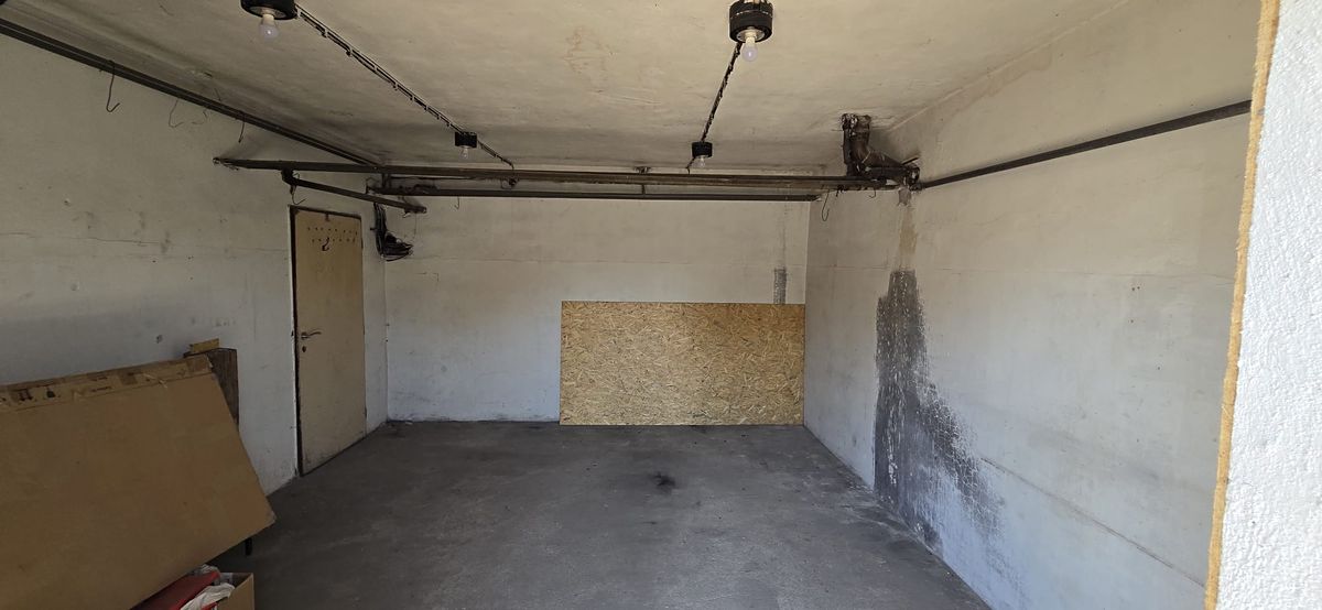 Prodej garáže 21 m² – fotografie 3