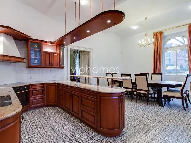 Pronájem vily 827 m², pozemek 7914 m², Praha – náhled fotky 3