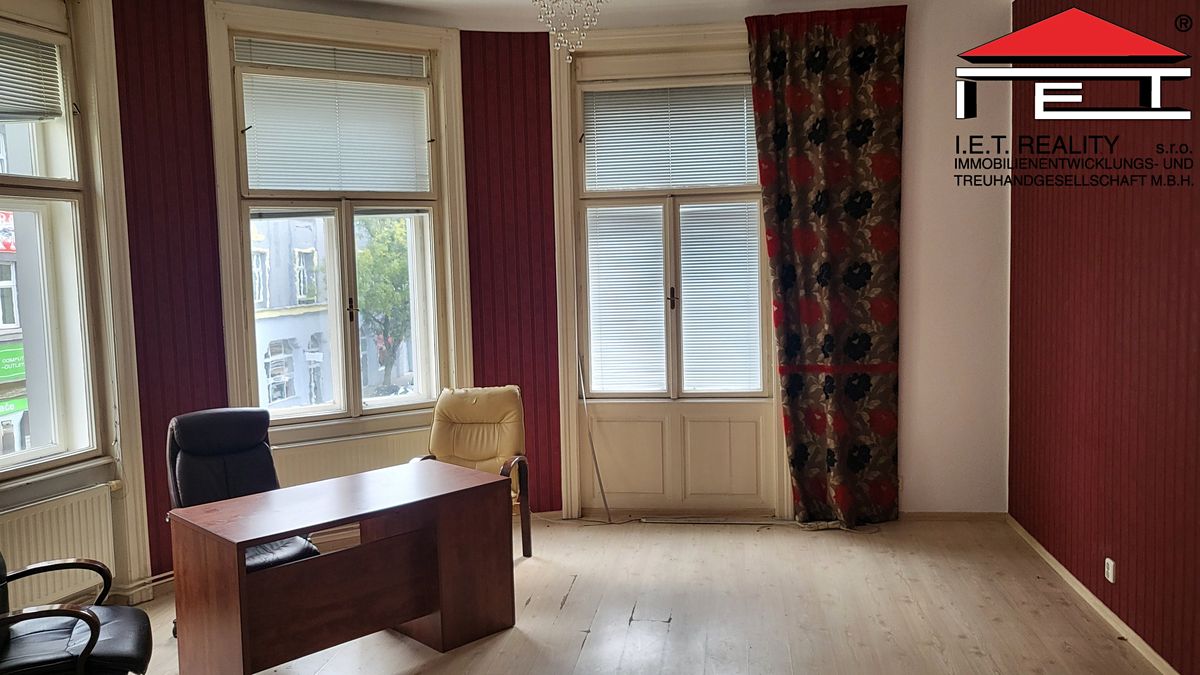 Pronájem kanceláře 185 m²
