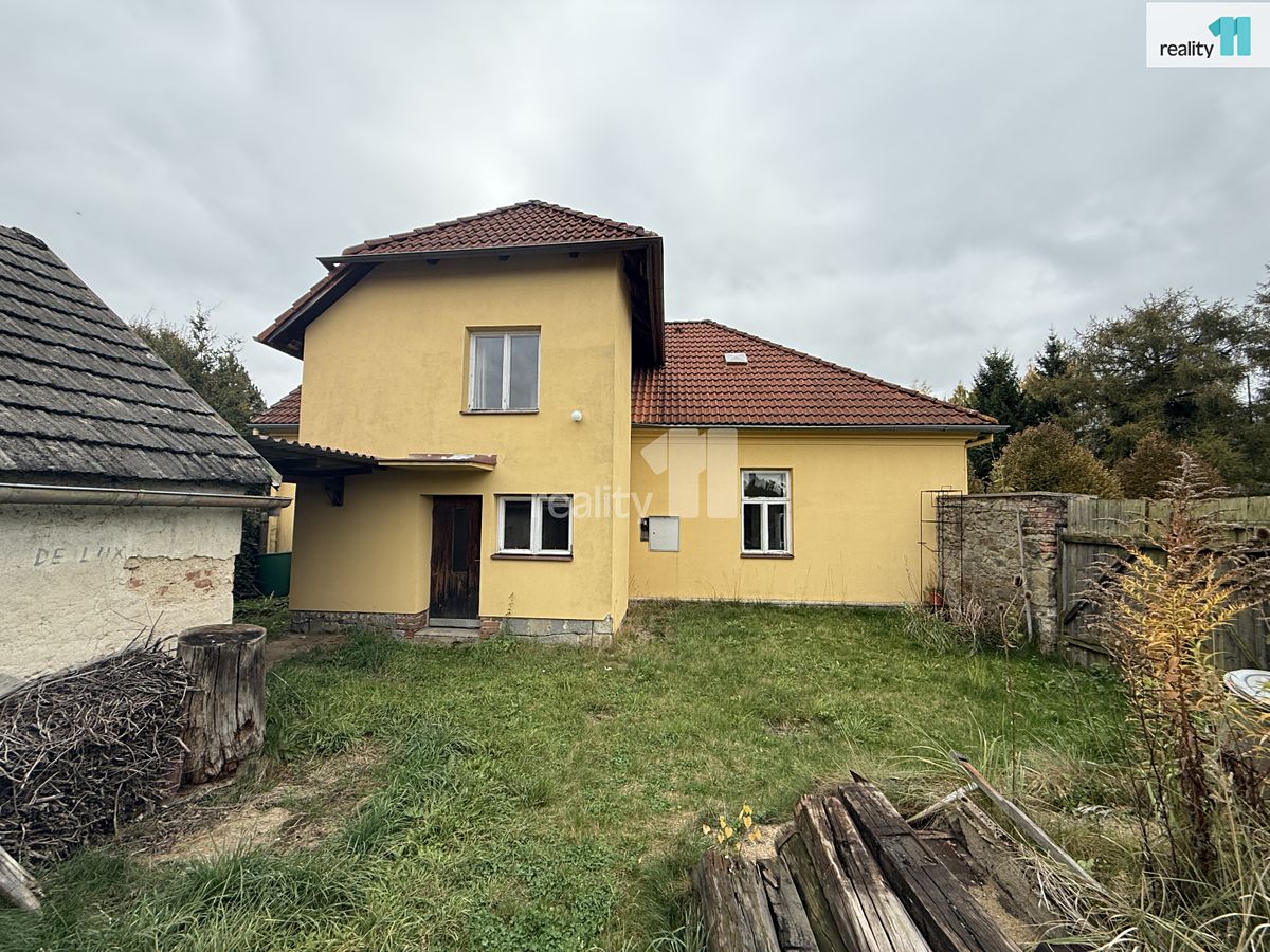 Prodej rodinného domu 137 m², pozemek 1331 m² – fotografie 5