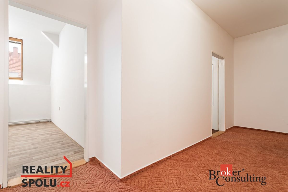 Pronájem bytu 2+kk 51 m² – fotografie 4