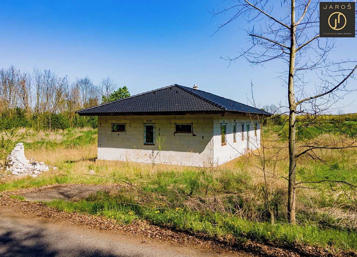 Prodej rodinného domu 100 m², pozemek 8827 m² – fotografie 2