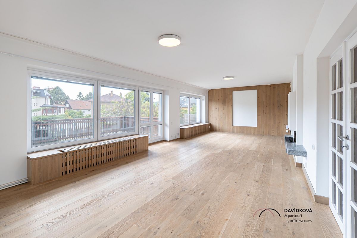 Prodej vícegeneračního domu 340 m², pozemek 422 m² – fotografie 4