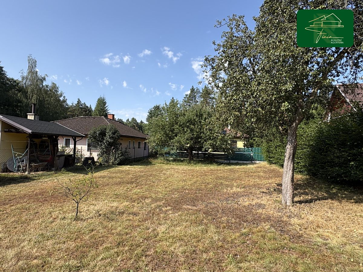 Pronájem zahrady 776 m² – fotografie 4