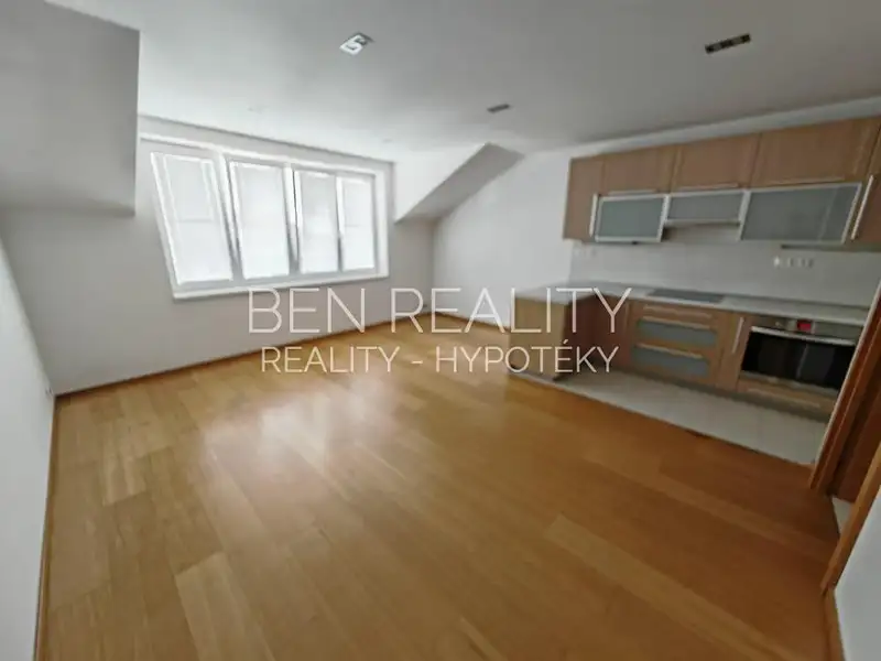 Prodej bytu 2+kk 57 m², Holešov – náhled fotky 1