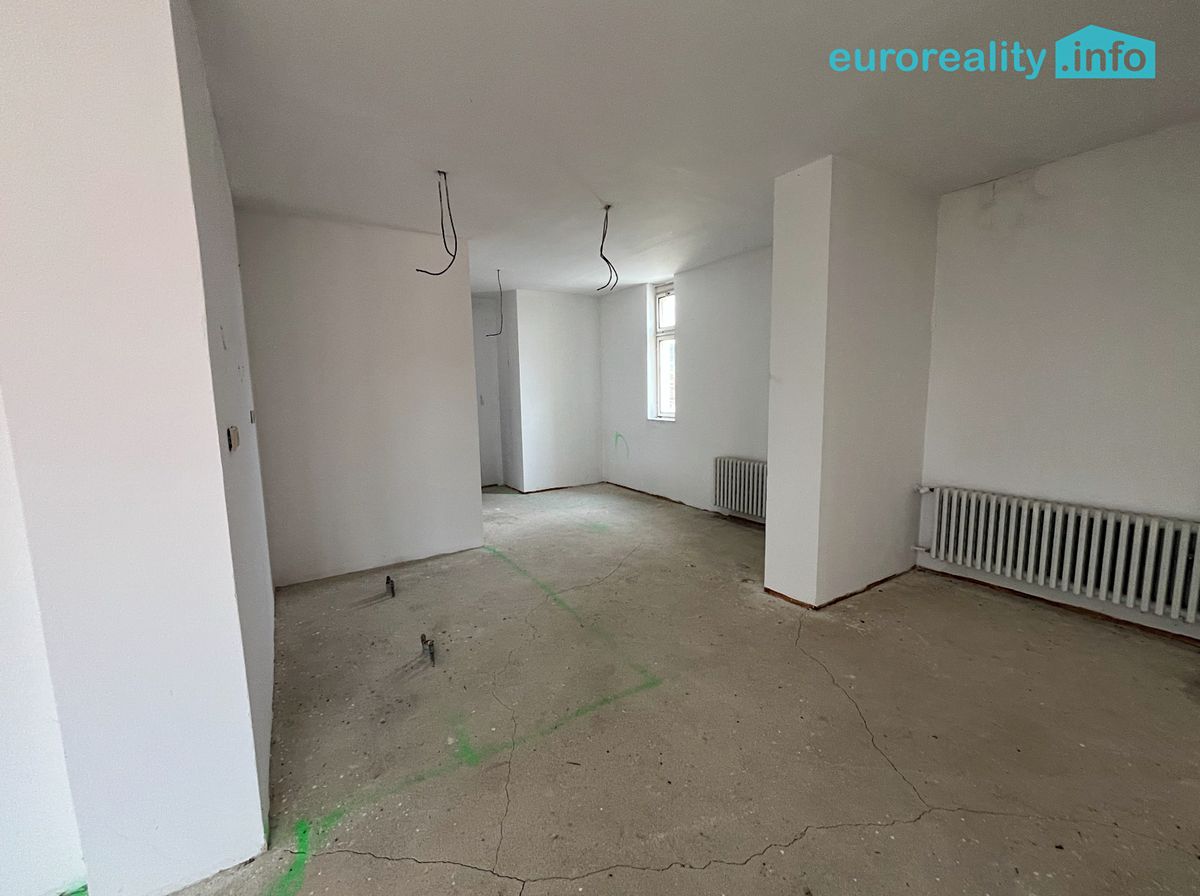 Pronájem bytu 2+kk 90 m² – fotografie 4