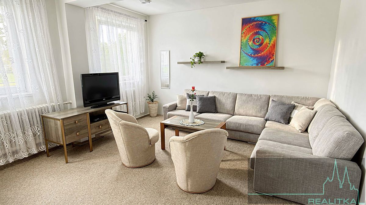 Prodej rodinného domu 100 m², pozemek 327 m² – fotografie 3