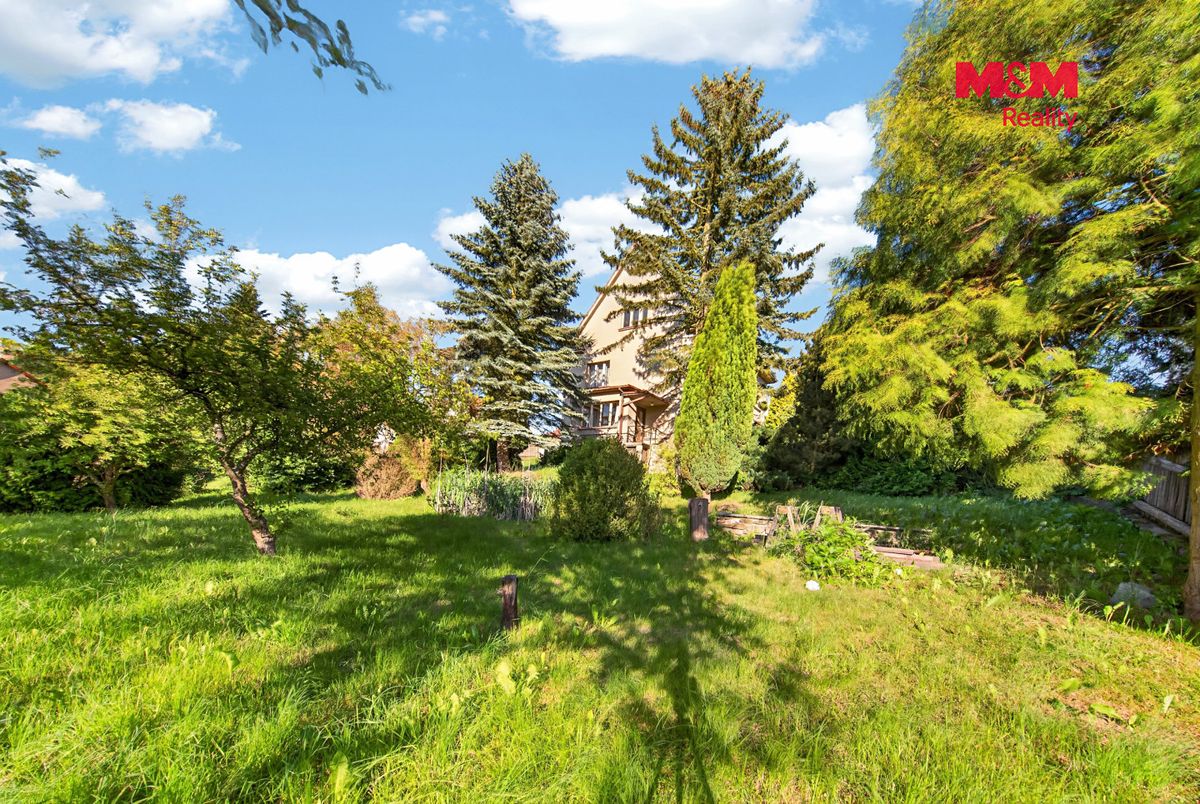 Prodej rodinného domu 184 m², pozemek 963 m² – fotografie 2