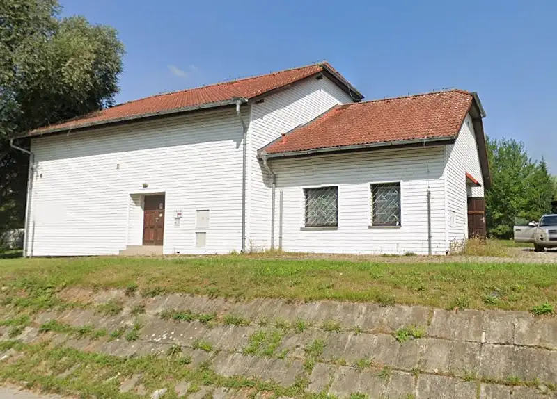 Prodej kanceláře 173 m², Milovice – náhled fotky 1