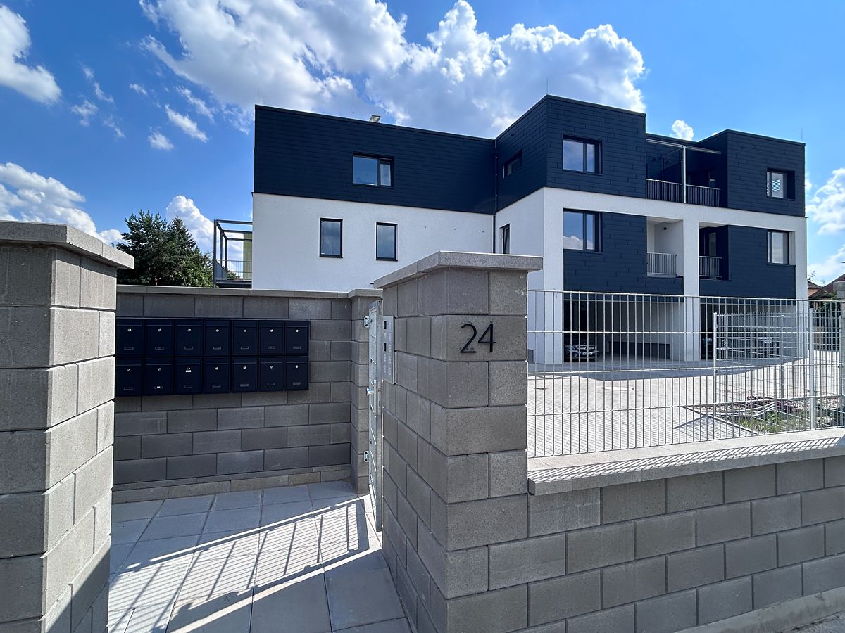 Pronájem bytu 2+kk 43 m²