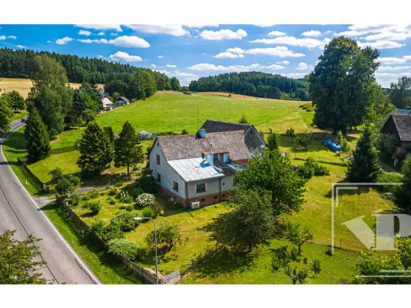 Prodej rodinného domu 180 m², pozemek 4000 m², Osečná – náhled fotky 3