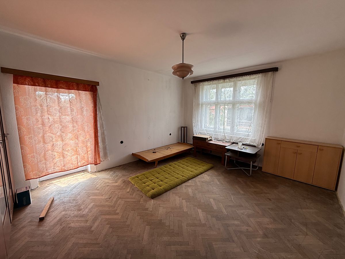 Pronájem vily 240 m², pozemek 500 m² – fotografie 2