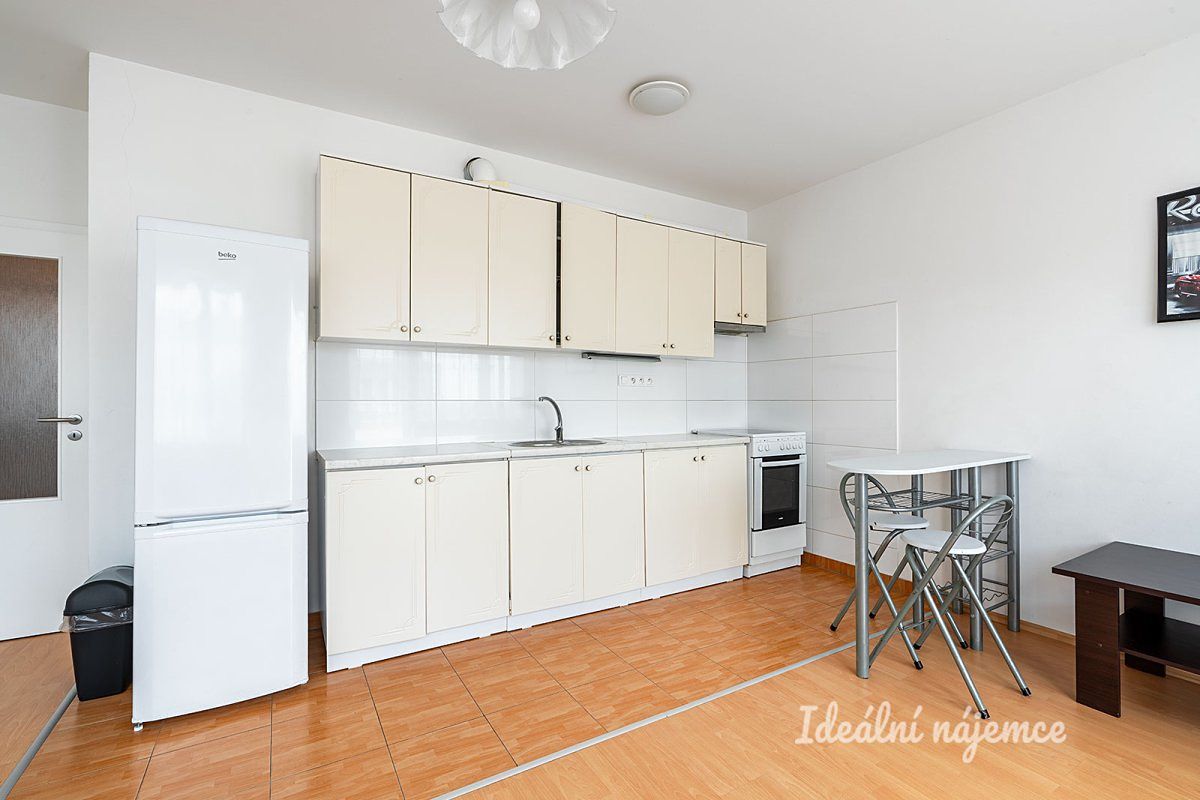 Pronájem bytu 1+kk 32 m²
