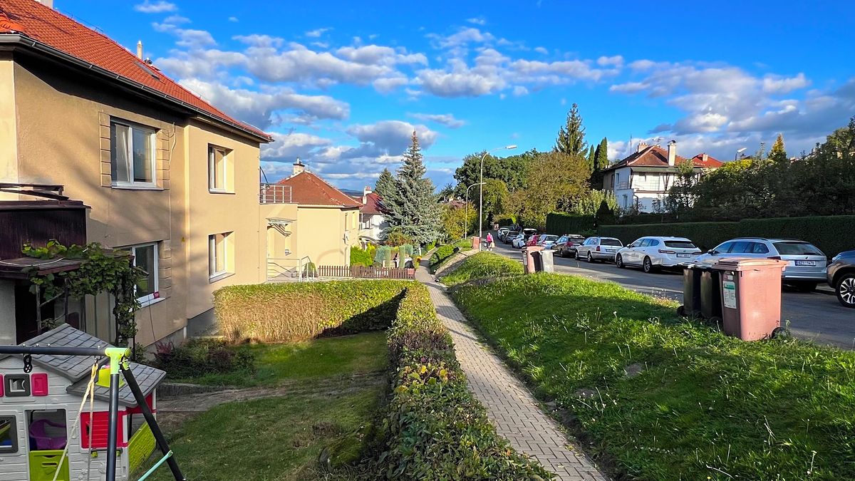 Prodej rodinného domu 148 m², pozemek 647 m² – fotografie 3