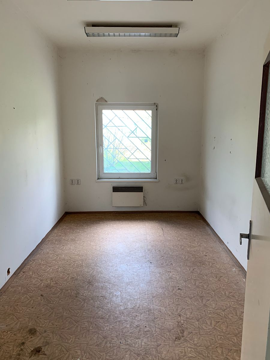 Prodej kanceláře 173 m² – fotografie 2