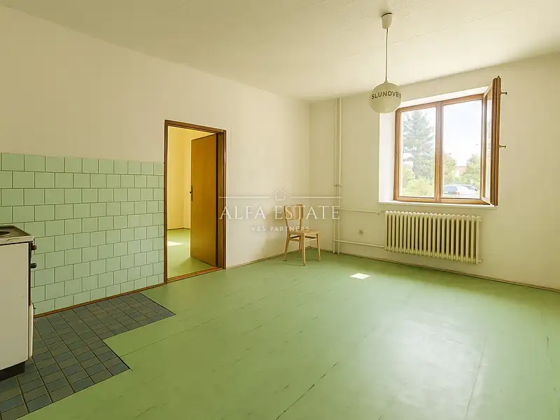 Prodej rodinného domu 160 m², pozemek 771 m², Valeč – náhled fotky 3